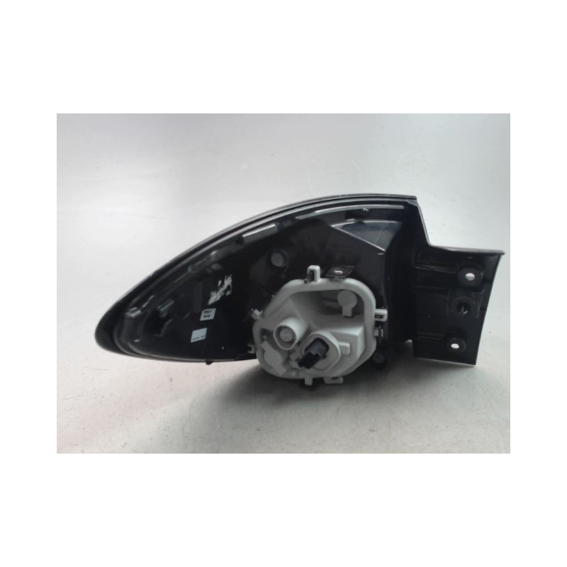 FEU ARRIERE DROIT RENAULT CAPTUR Phase 1 2013-...