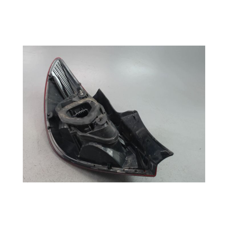 FEU ARRIERE DROIT OPEL CORSA IV Phase 2 (D) 2011-2015
