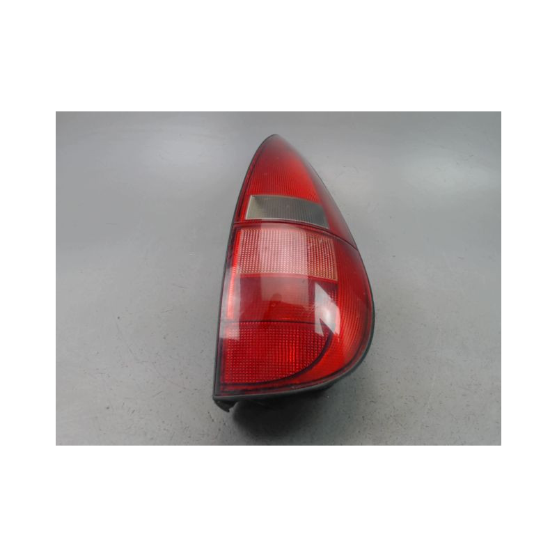 FEU ARRIERE DROIT RENAULT LAGUNA NEVADA I Phase 2 1998-2000