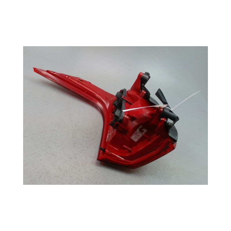 FEU ARRIERE DROIT PEUGEOT 5008 MONOSP. I Phase 1 2009-2013