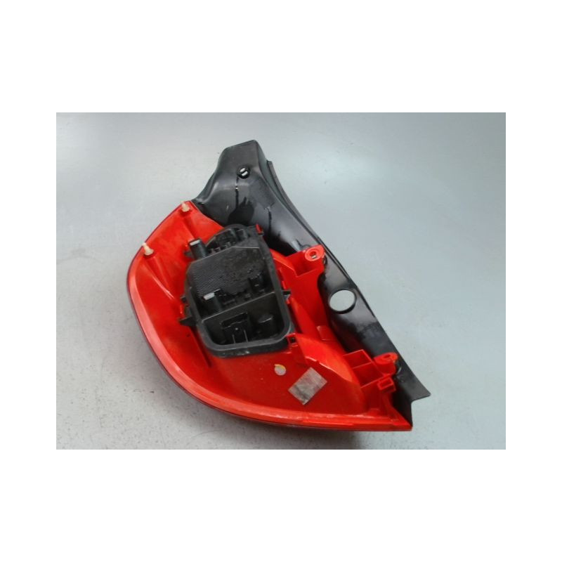 FEU ARRIERE DROIT RENAULT CLIO III Phase 1 2005-2009