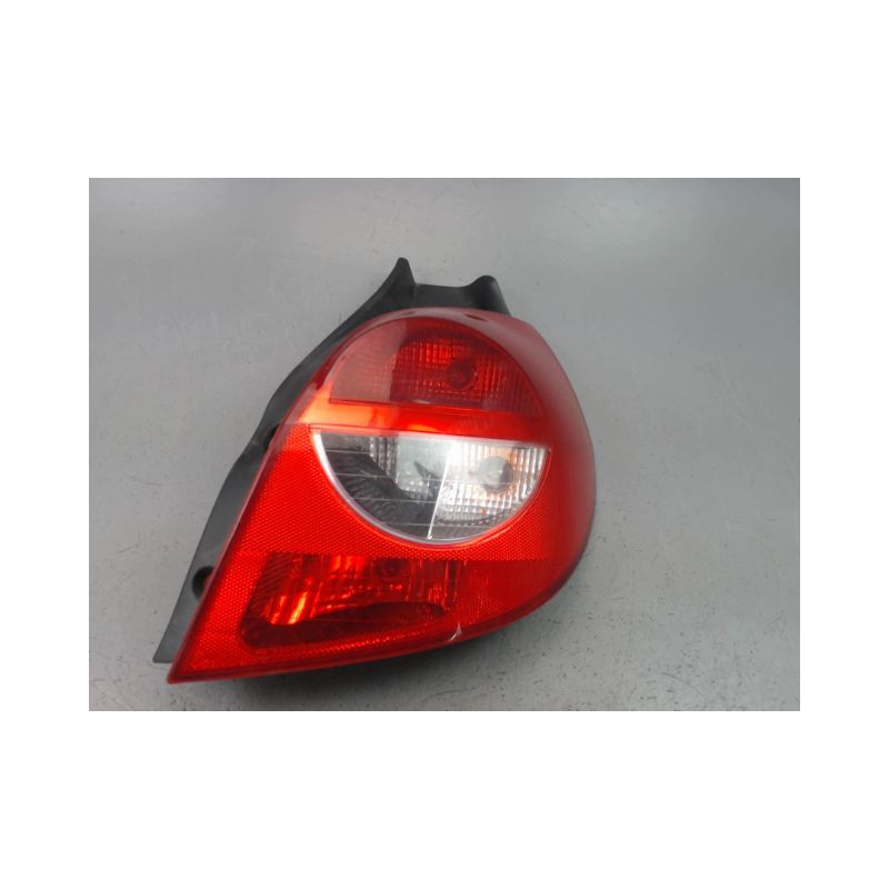 FEU ARRIERE DROIT RENAULT CLIO III Phase 1 2005-2009