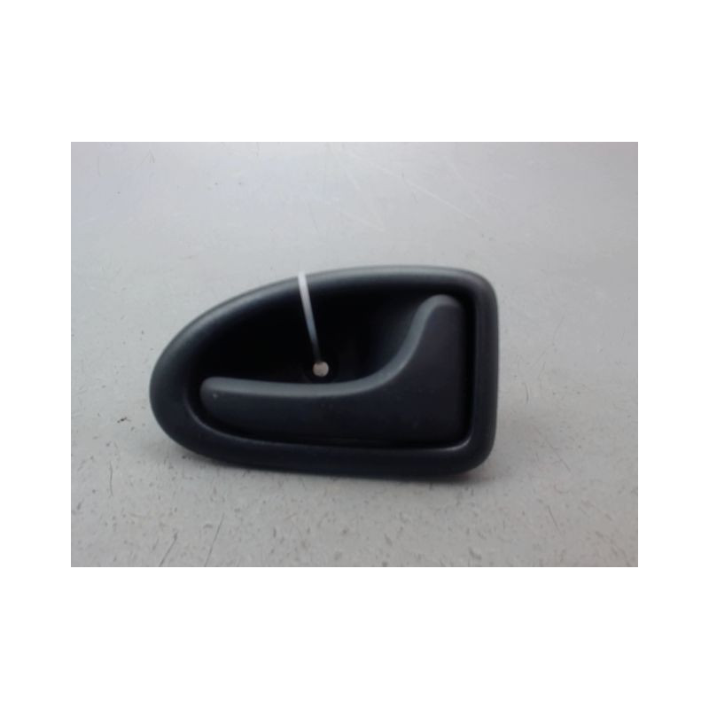 POIGNEE INTERIEURE PORTE ARRIERE DROIT RENAULT CLIO II Phase 2 2001-2006