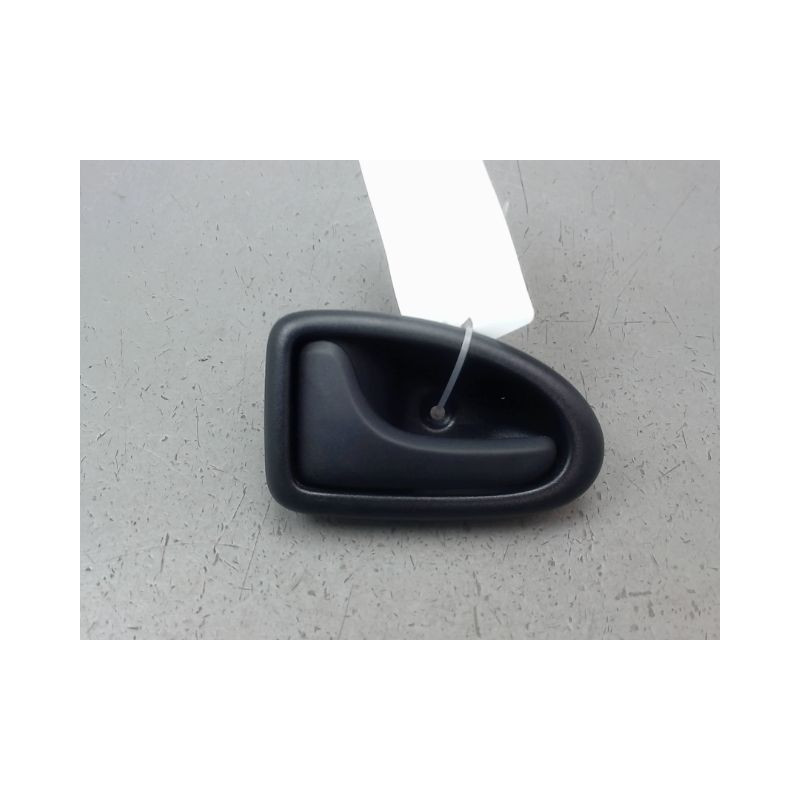 POIGNEE INTERIEURE PORTE ARRIERE GAUCHE RENAULT CLIO II Phase 2 2001-2006