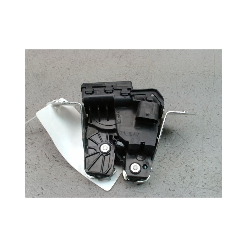 SERRURE HAYON  MERCEDES CLASSE A 2004-