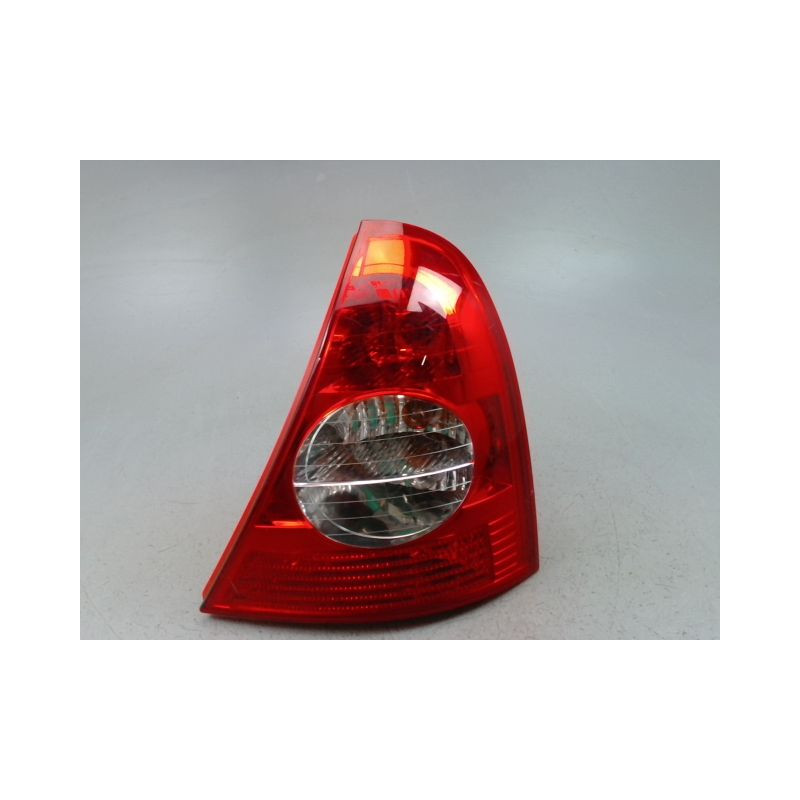 FEU ARRIERE DROIT RENAULT CLIO II Phase 2 2001-2006