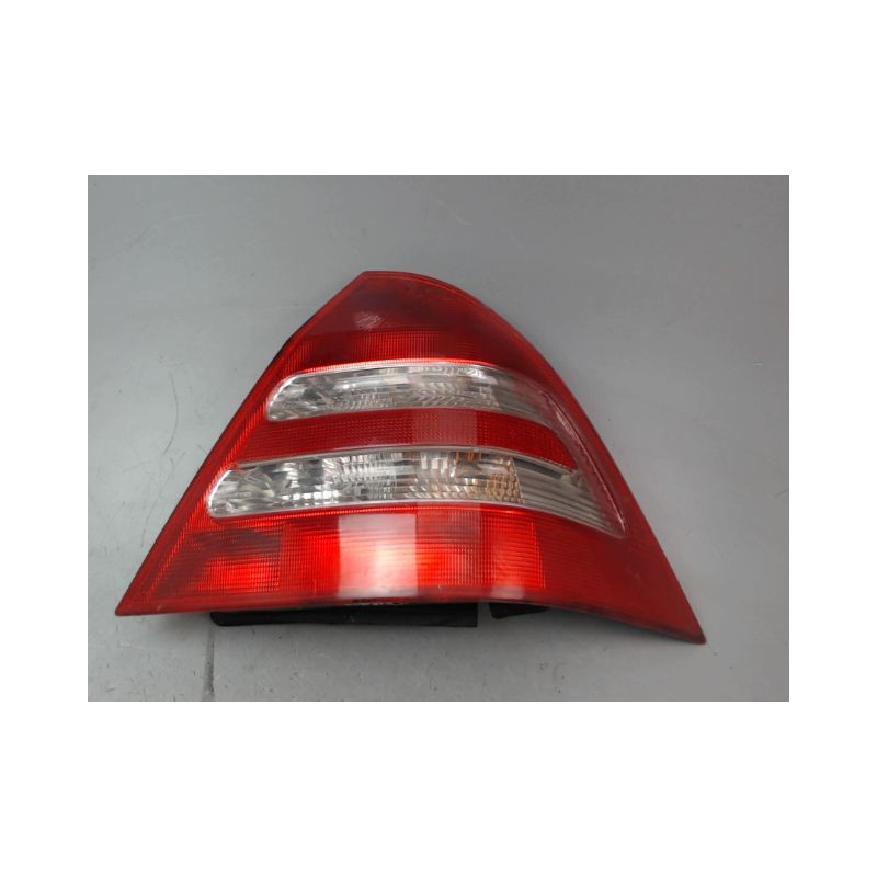 FEU ARRIERE DROIT MERCEDES CLASSE C BERL. II Phase 1 (203) 2000-2004