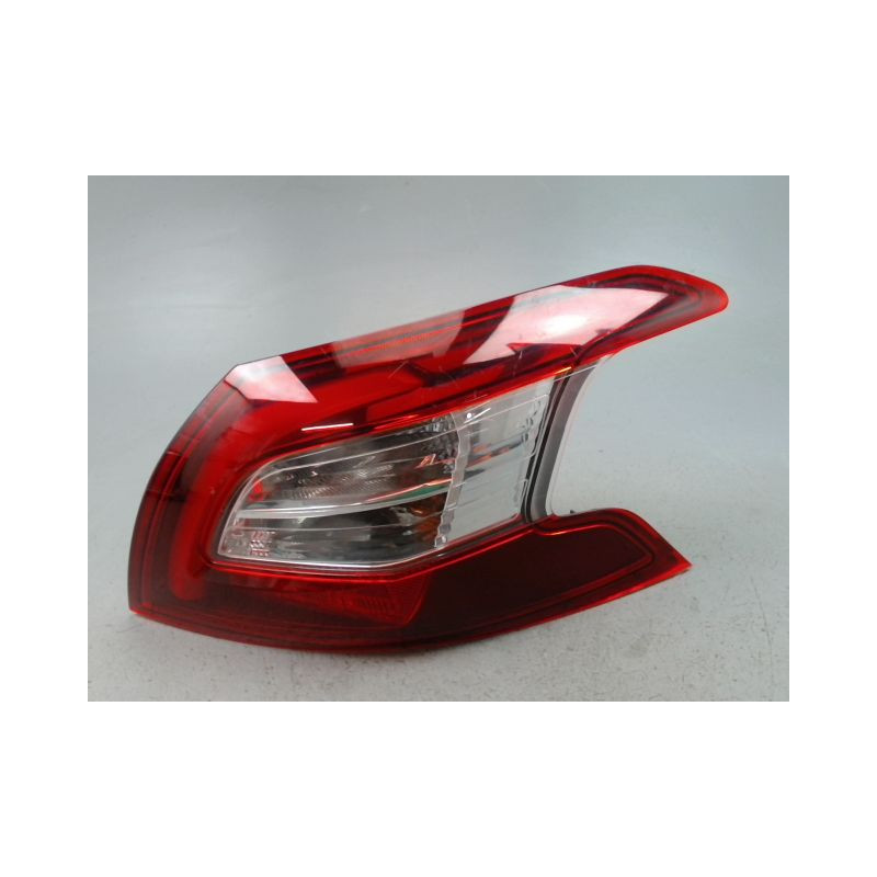 FEU ARRIERE DROIT PEUGEOT 308 2009-