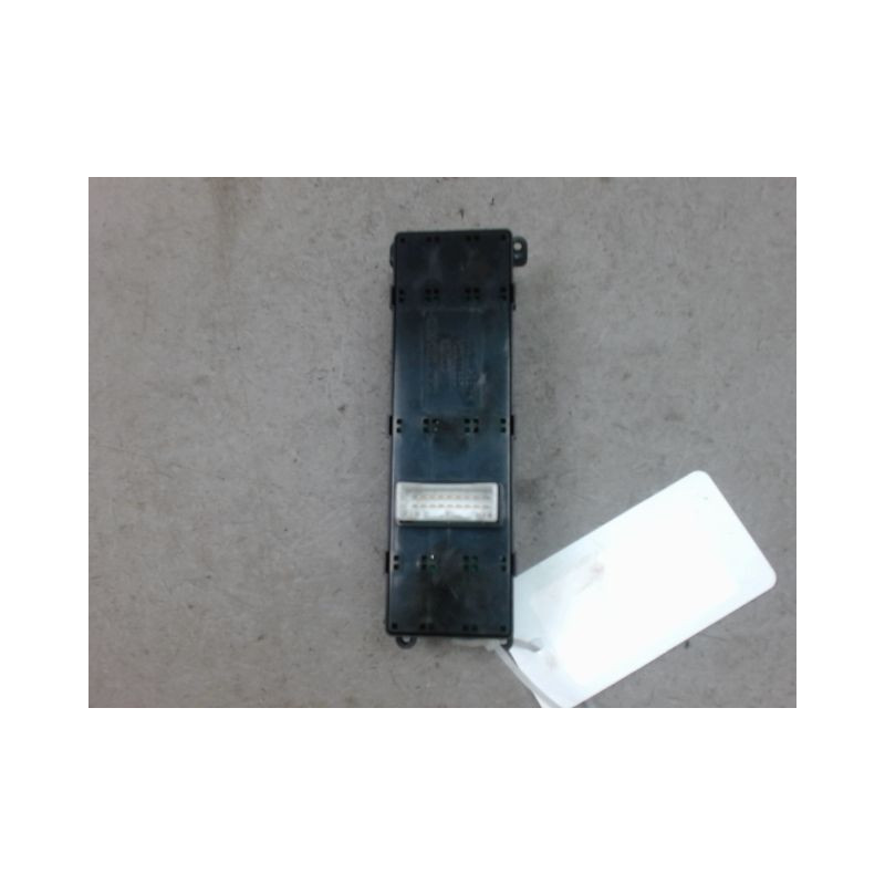 COMMANDE LEVE-GLACE PORTE AVG KIA RIO
