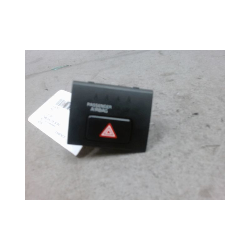 BOUTON DE WARNING KIA RIO