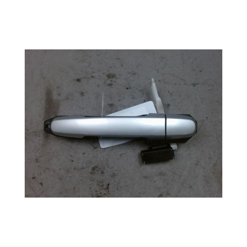 POIGNEE EXTERIEURE PORTE ARRIERE DROIT TOYOTA RAV4 2006