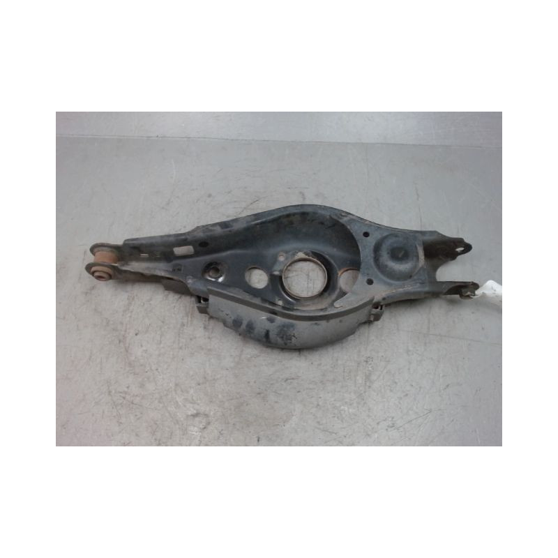 TRIANGLE INFERIEUR ARRIERE GAUCHE TOYOTA RAV4 2006