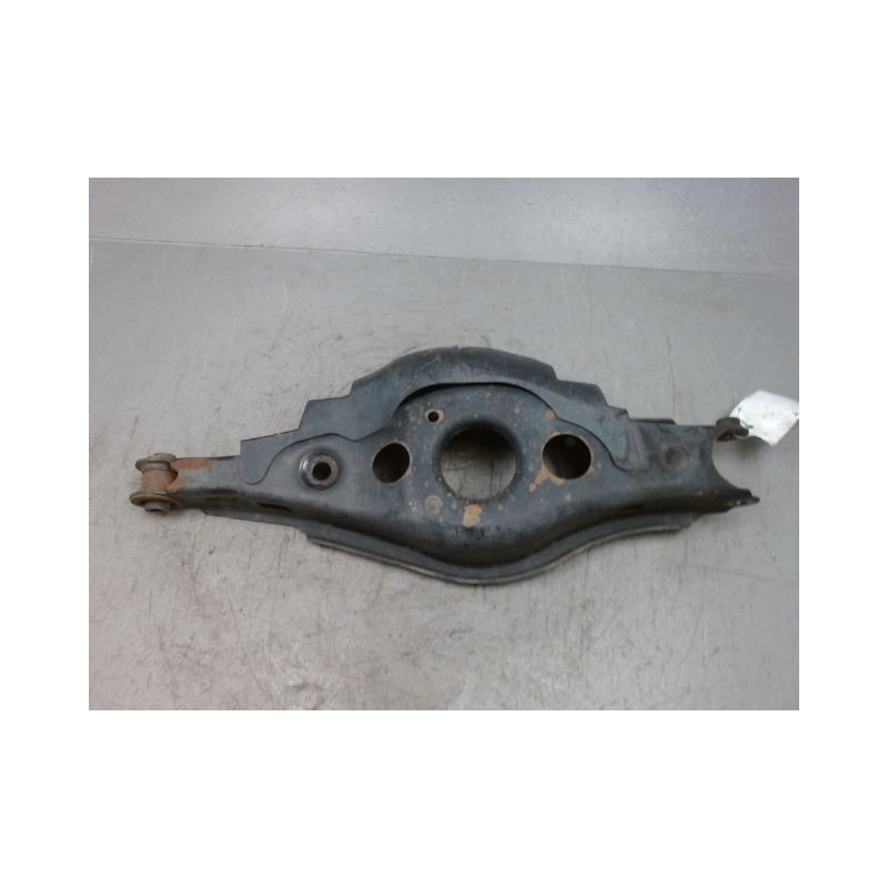 TRIANGLE INFERIEUR ARRIERE GAUCHE TOYOTA RAV4 2006