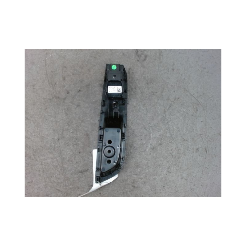 COMMANDE LEVE-GLACE PORTE ARD M.G. MG4