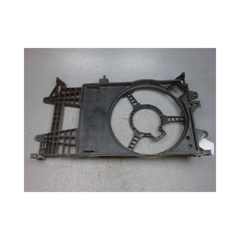 SUPPORT DE VENTILATEUR LANCIA YPSILON