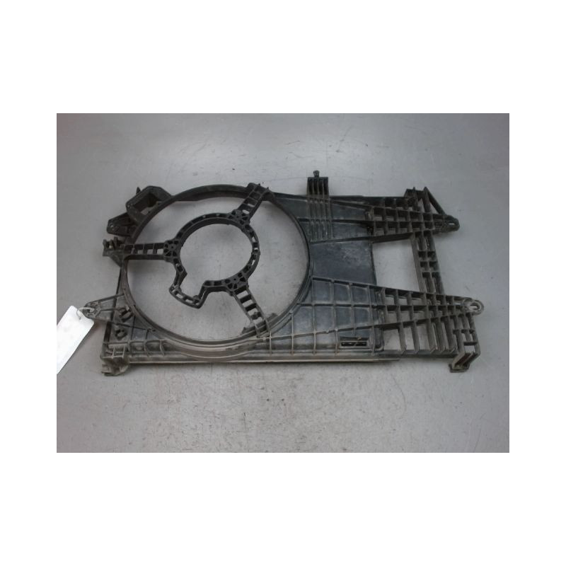 SUPPORT DE VENTILATEUR LANCIA YPSILON