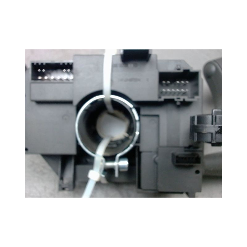 BLOC COMMODOS LANCIA YPSILON 2003-
