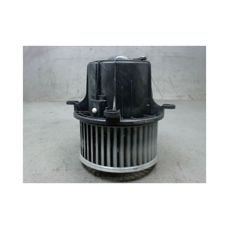MOTEUR VENTILATEUR CHAUFFAGE PORSCHE PANAMERA