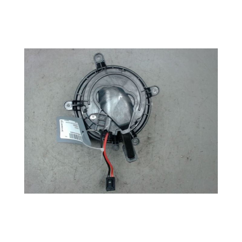 MOTEUR VENTILATEUR CHAUFFAGE PORSCHE PANAMERA