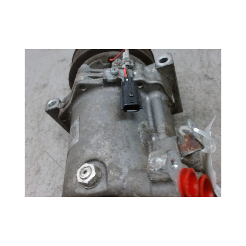 COMPRESSEUR AIR CONDITIONNE NISSAN JUKE