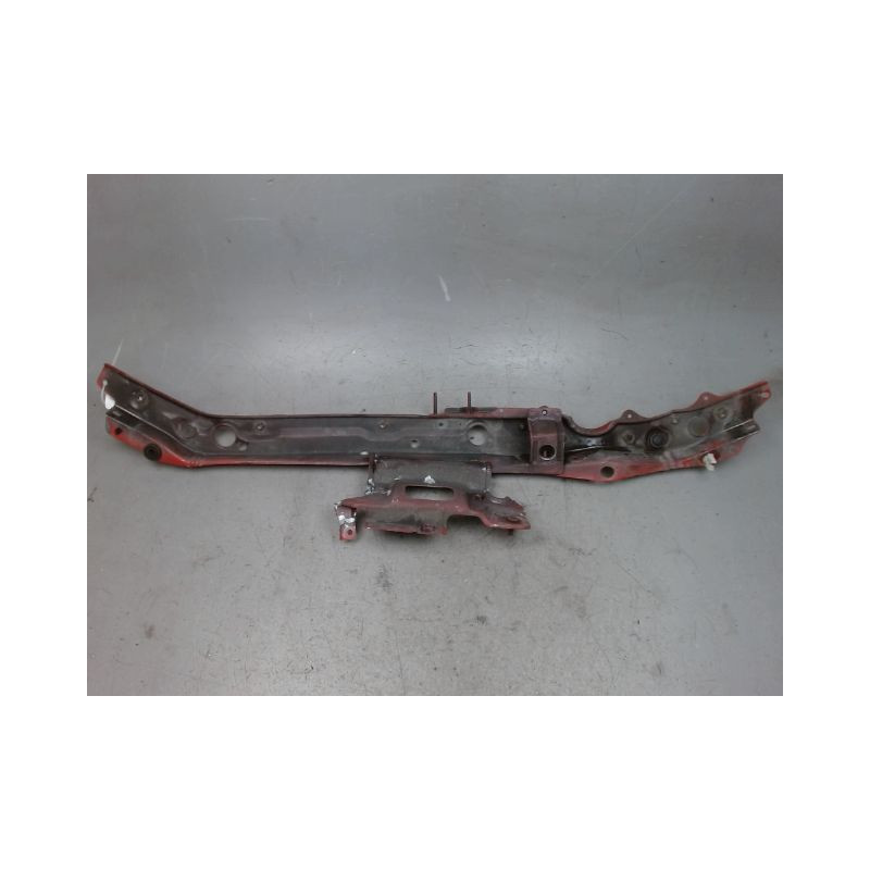 TRAVERSE SUPERIEURE ARMATURE AVANT NISSAN MICRA