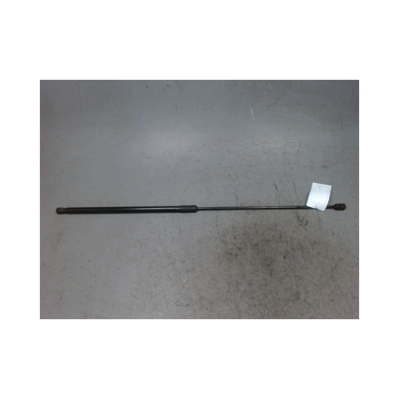 VERIN CAPOT D AUDI Q2