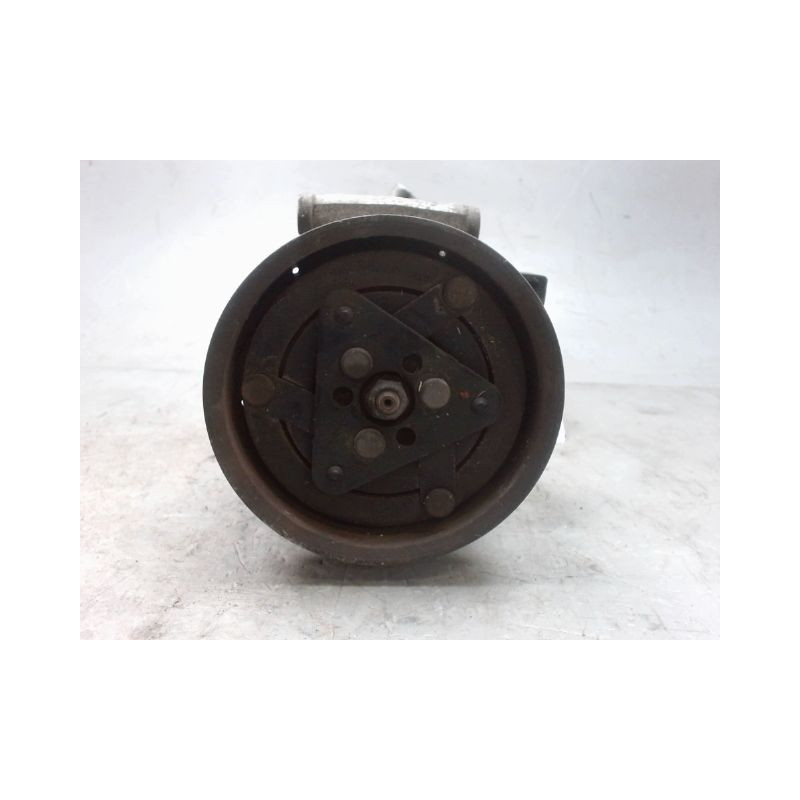COMPRESSEUR AIR CONDITIONNE RENAULT CLIO III 2009-