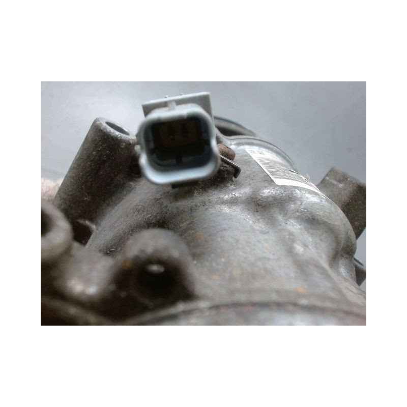COMPRESSEUR AIR CONDITIONNE RENAULT CLIO III 2009-