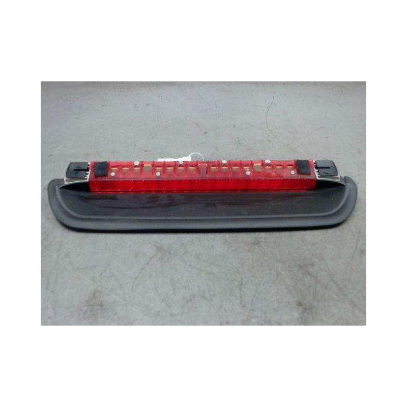 FEUX STOP SUPPLEMENTAIRE B.M.W. SERIE 3