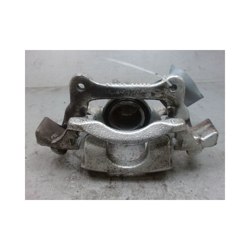 ETRIER DE FREIN AVANT DROIT FORD PUMA