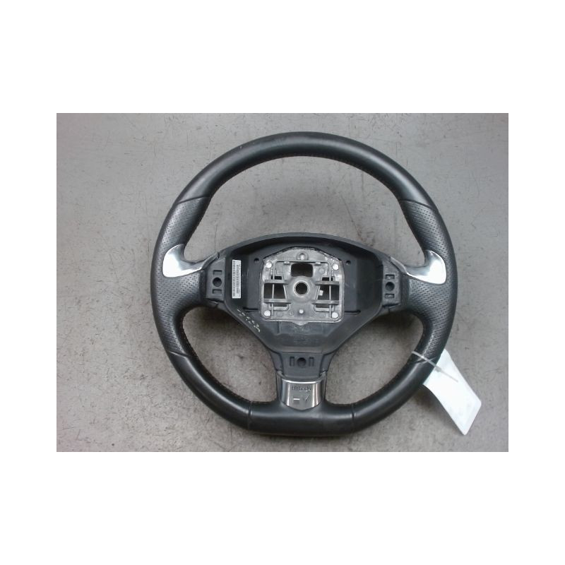 VOLANT DE DIRECTION PEUGEOT 3008