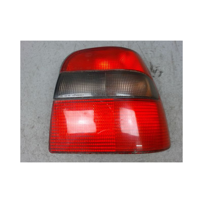 FEU ARRIERE DROIT SKODA FELICIA 95-2000