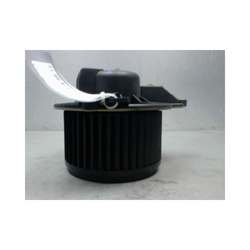 MOTEUR VENTILATEUR CHAUFFAGE IVECO 35C15