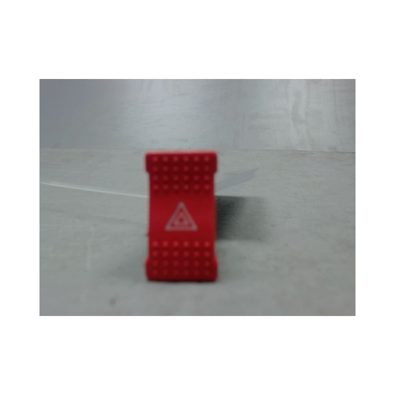BOUTON DE WARNING IVECO 35C15