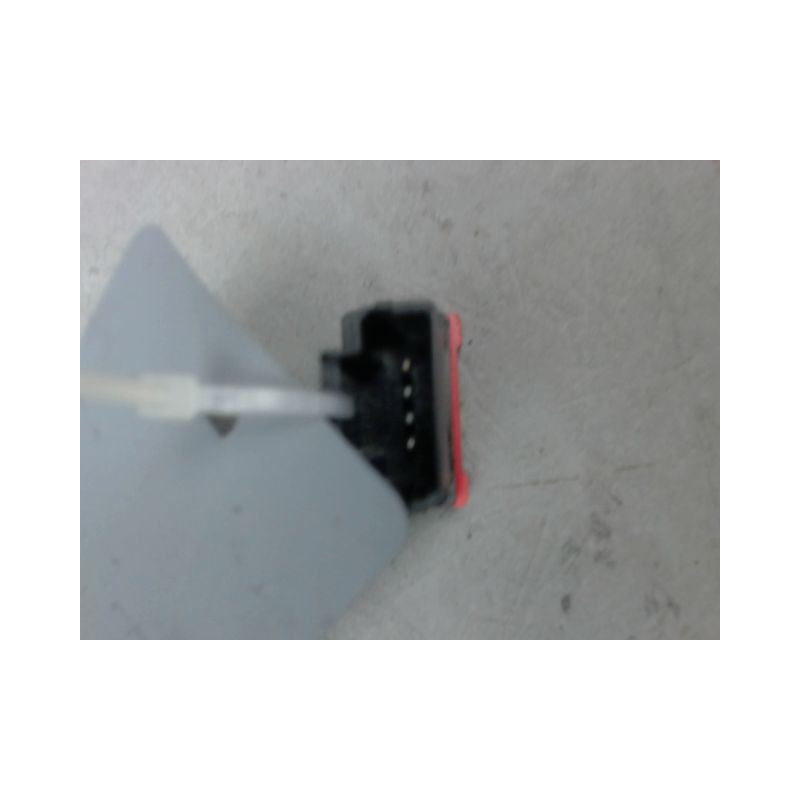 BOUTON DE WARNING IVECO 35C15