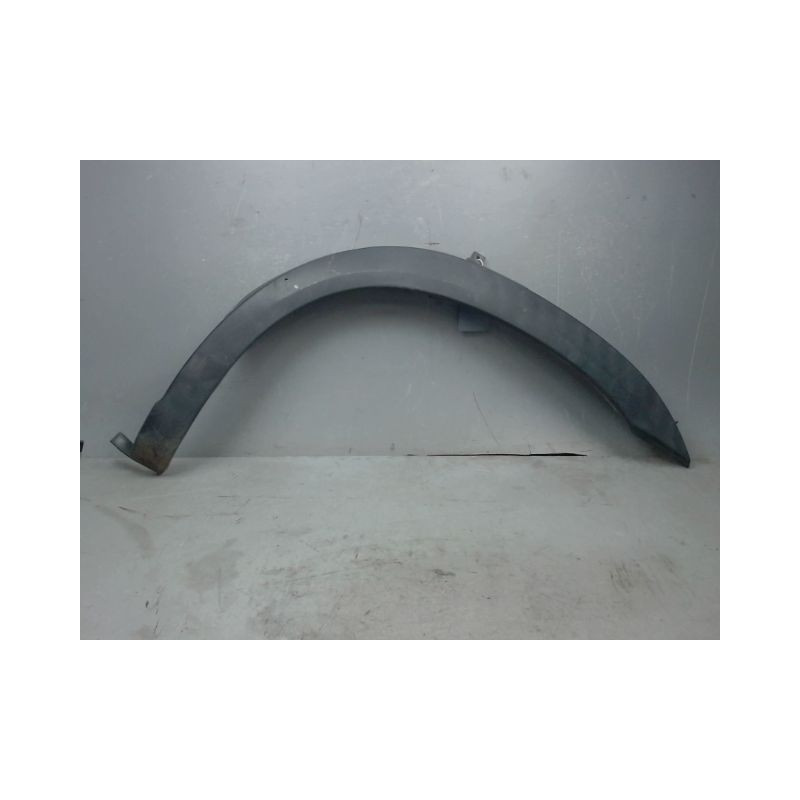 ELARGISSEUR AILE AVANT DROIT IVECO 35C15