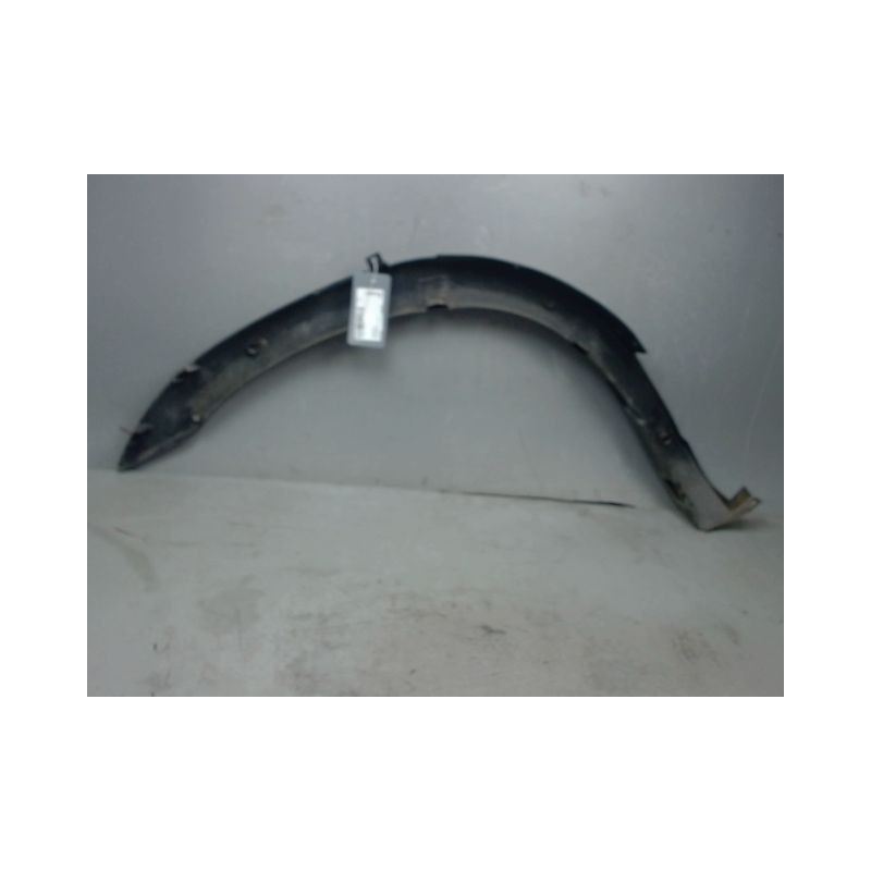 ELARGISSEUR AILE AVANT DROIT IVECO 35C15