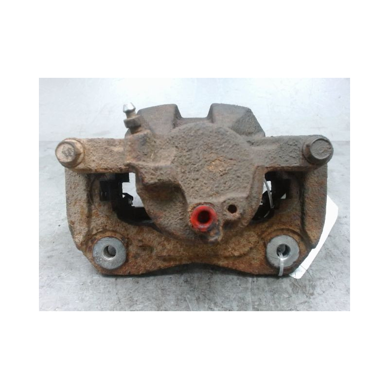 ETRIER DE FREIN AVANT GAUCHE TOYOTA RAV4 2006