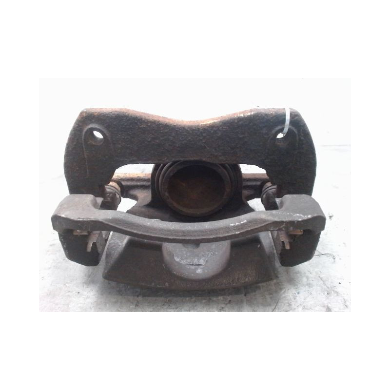 ETRIER DE FREIN AVANT GAUCHE TOYOTA RAV4 2006