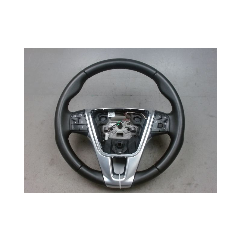VOLANT DE DIRECTION VOLVO V40