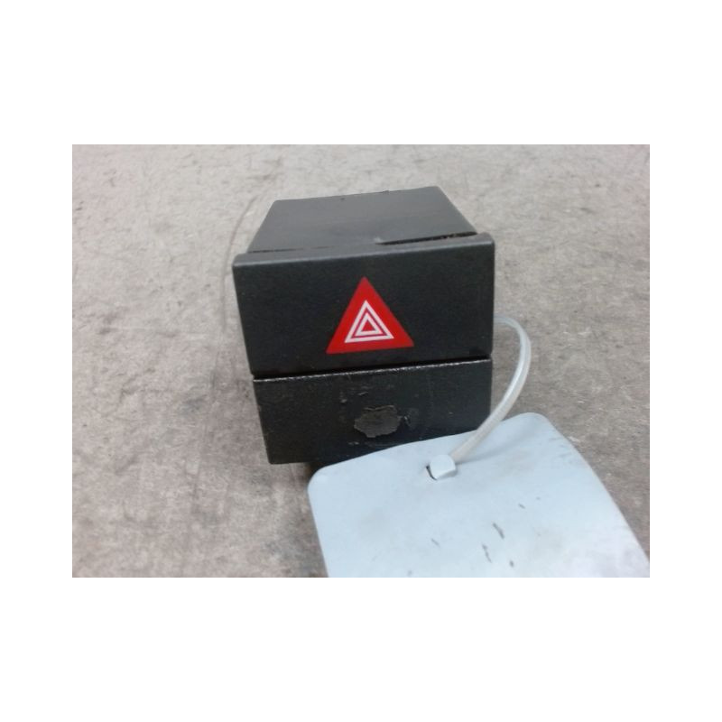 BOUTON DE WARNING OPEL MERIVA 2006-