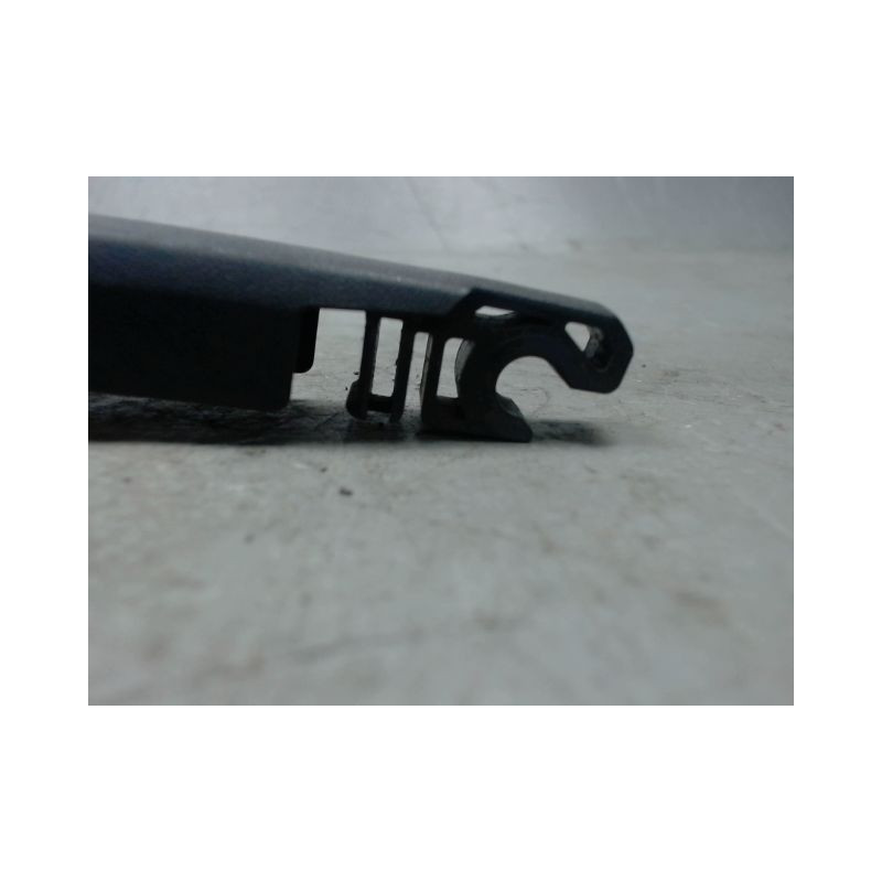 BRAS ESSUIE-GLACE ARRIERE TOYOTA AVENSIS 2003-