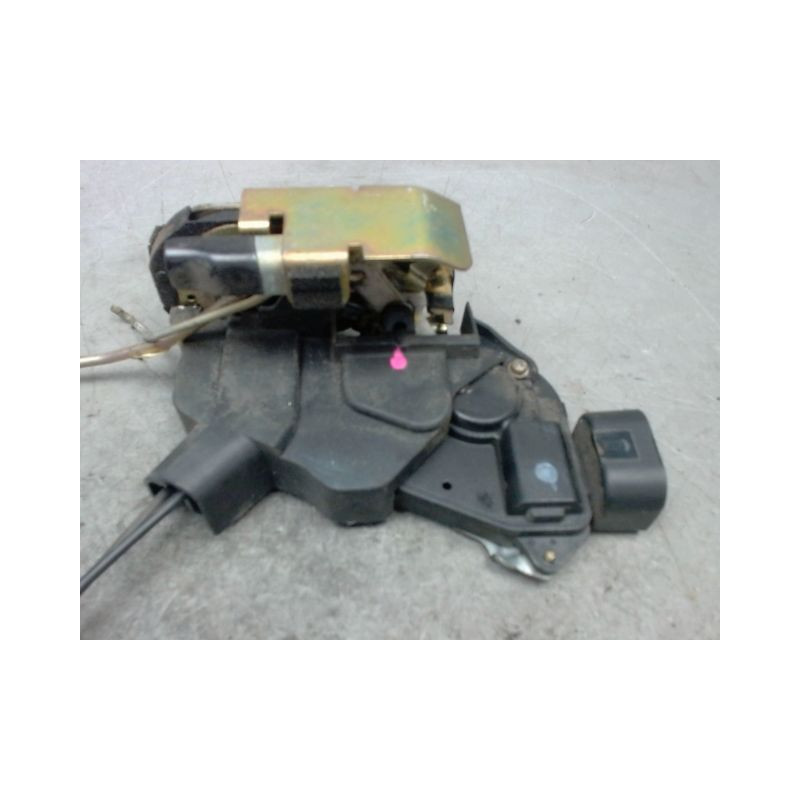 SYSTEME CONDAMNATION AVANT GAUCHE TOYOTA PREVIA -2000