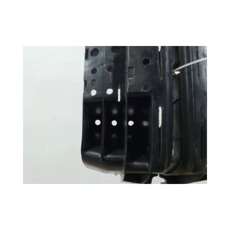 RENFORT PARE-CHOC ARRIERE  PEUGEOT 405 -92