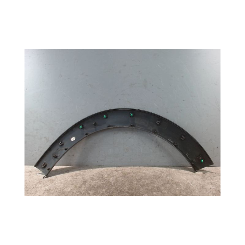 ELARGISSEUR AILE AVANT GAUCHE CITROEN C3 2009-