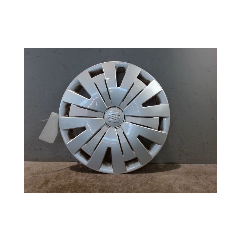 ENJOLIVEUR DE ROUE SEAT IBIZA 2008-