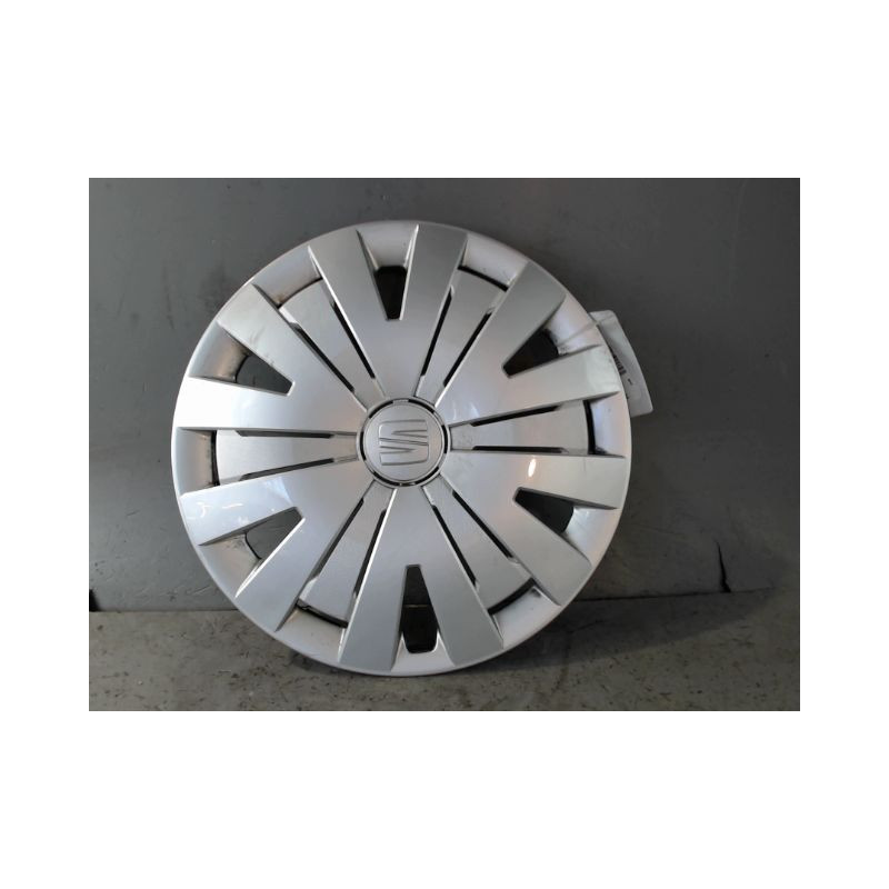 ENJOLIVEUR DE ROUE SEAT IBIZA 2008-