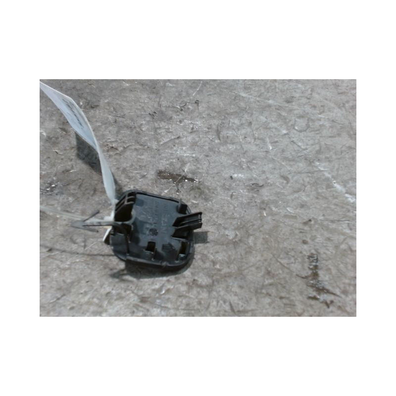 OBTURATEUR COUVRE CROCHET DE BOUCLIER AR NISSAN NV200