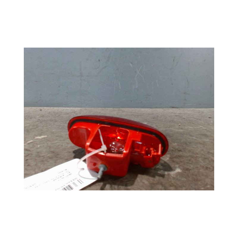 FEUX STOP SUPPLEMENTAIRE NISSAN PRIMASTAR