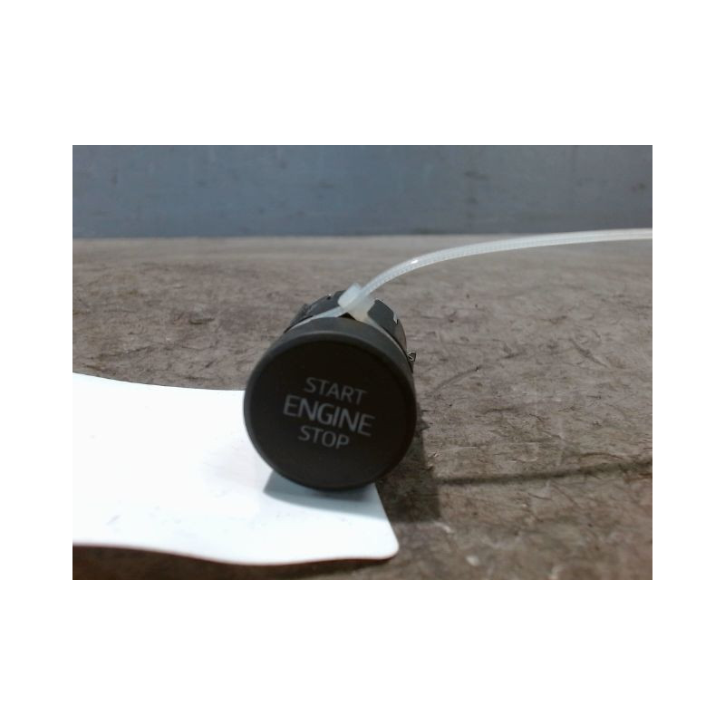 BOUTON DE DEMARRAGE SEAT LEON 2009-